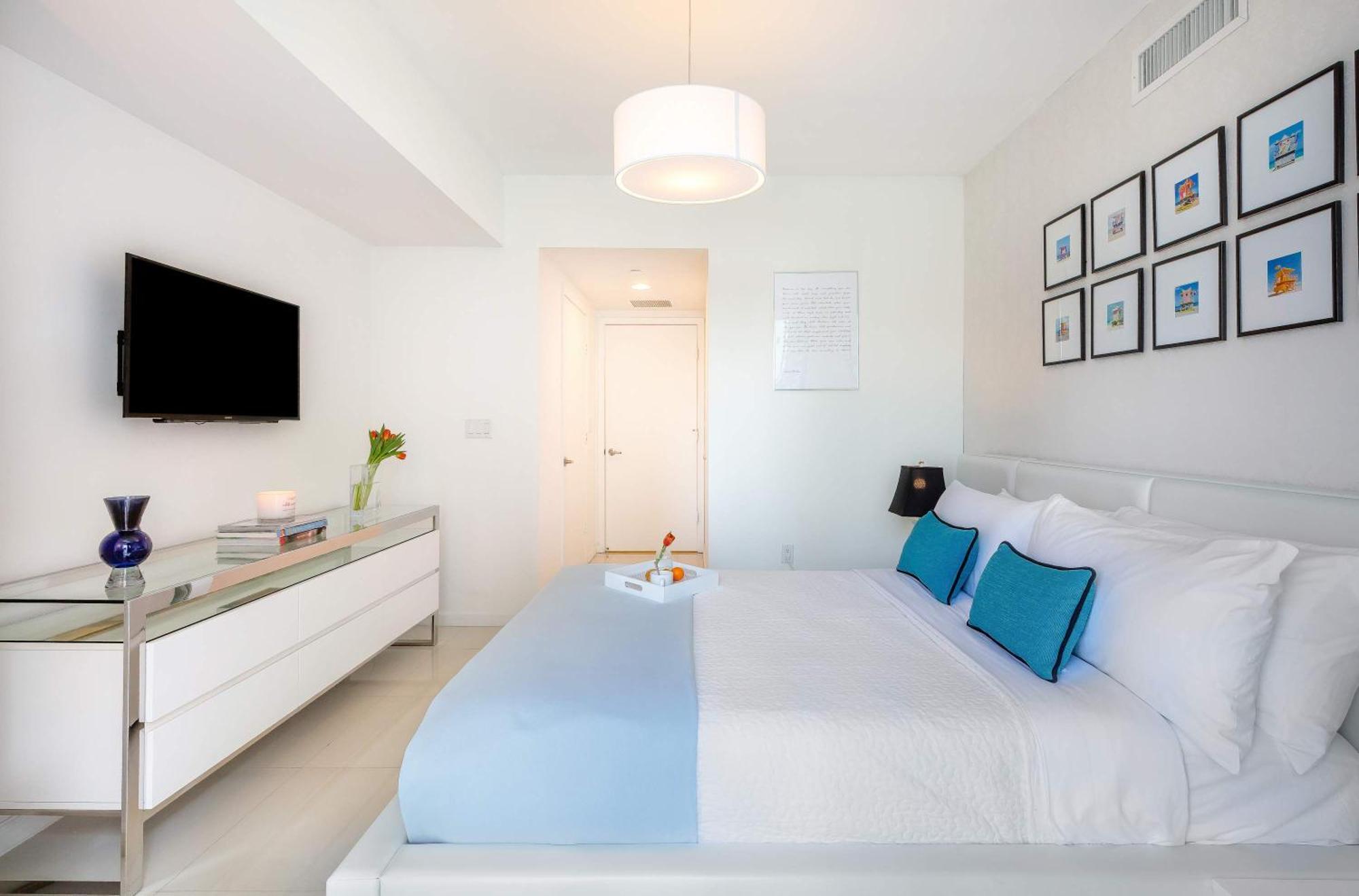 Mvr - Sky-high Style In Brickell