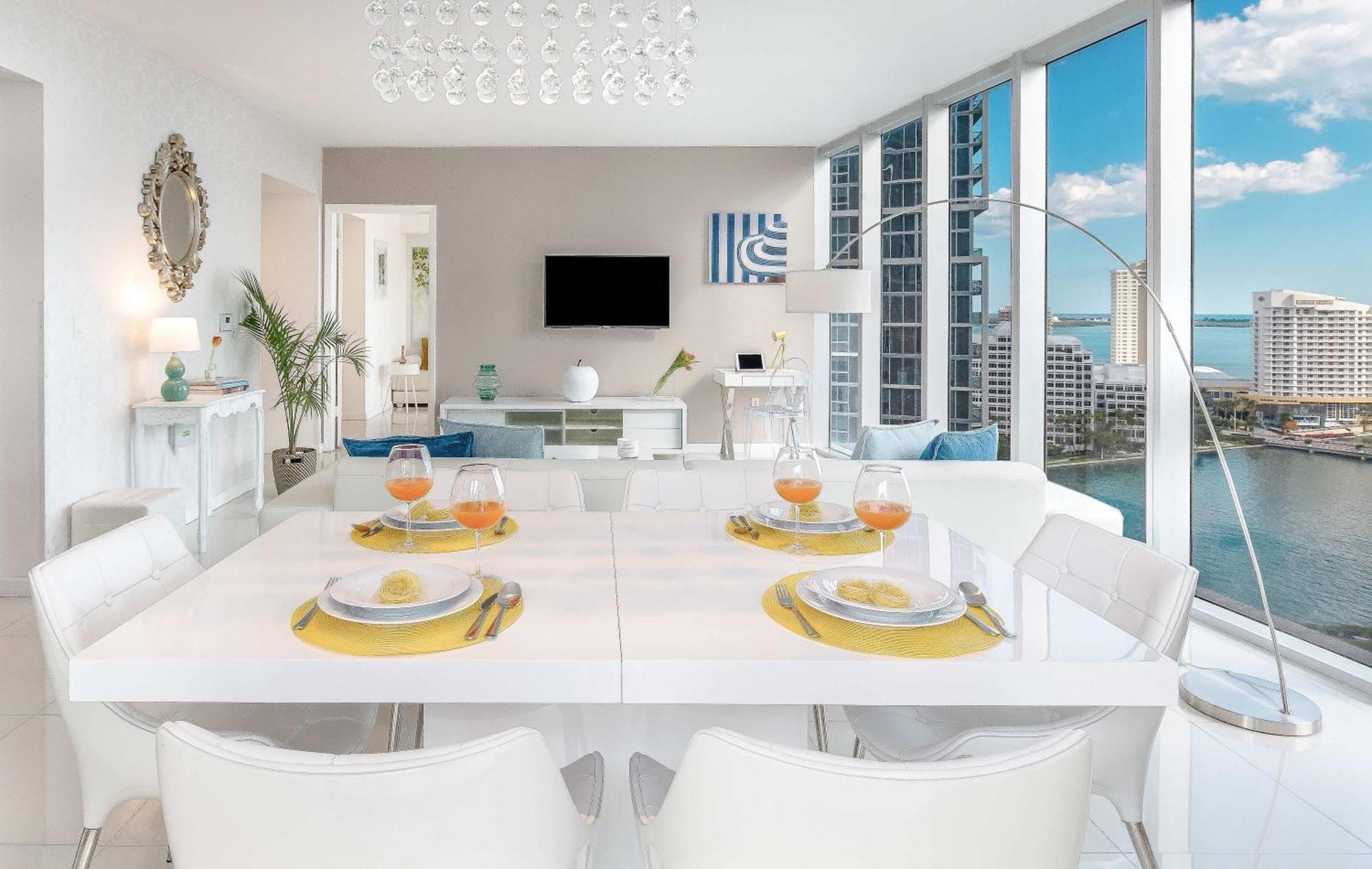 Mvr - Sky-high Style In Brickell Miami