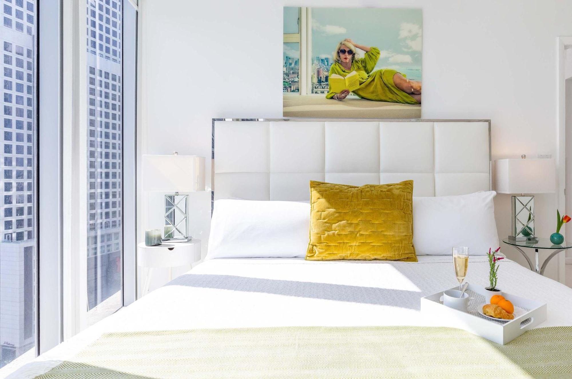 Mvr - Sky-high Style In Brickell Apartment *