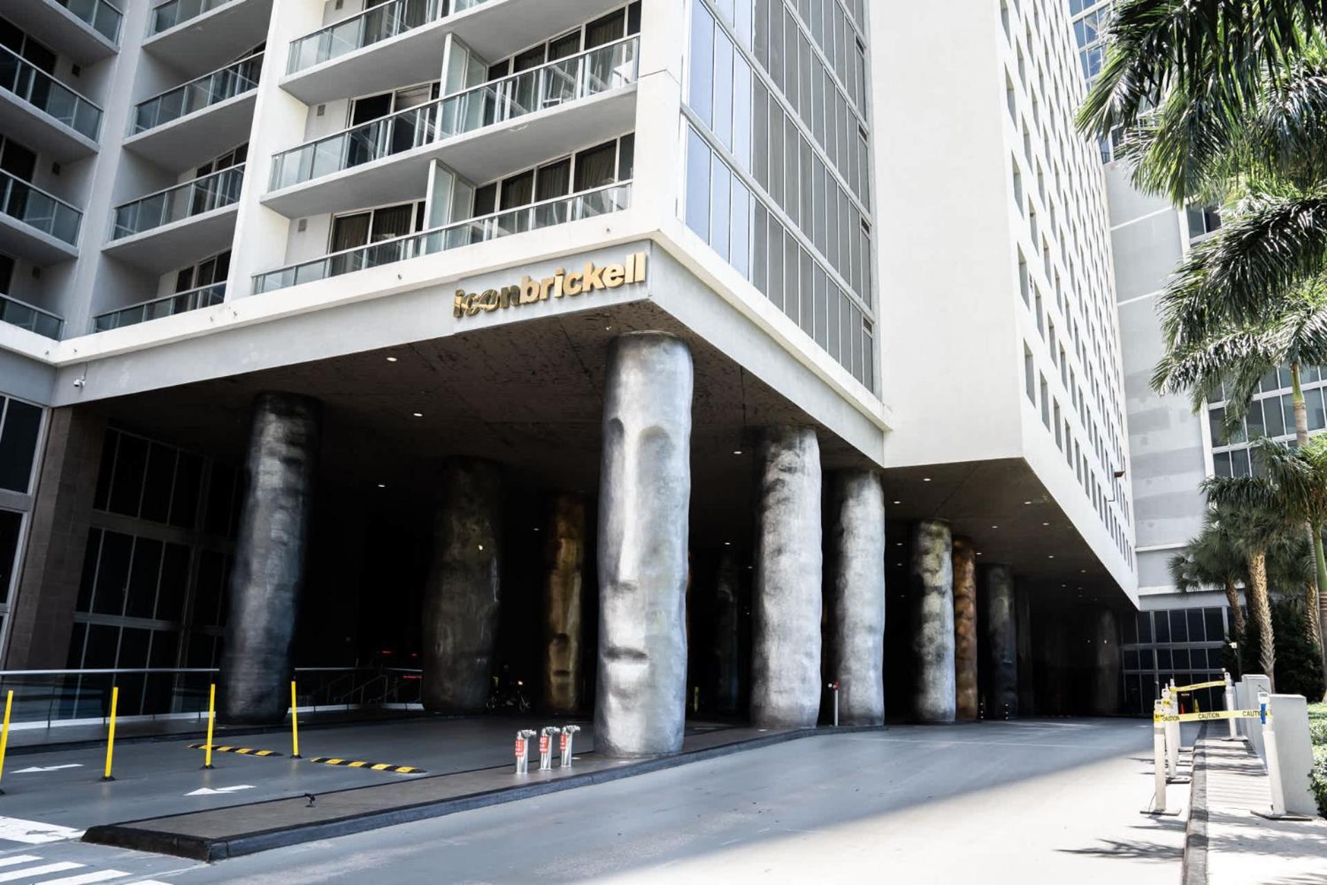 Mvr - Sky-high Style In Brickell